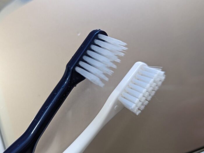 つやはく（艶白）歯ブラシとタフト24